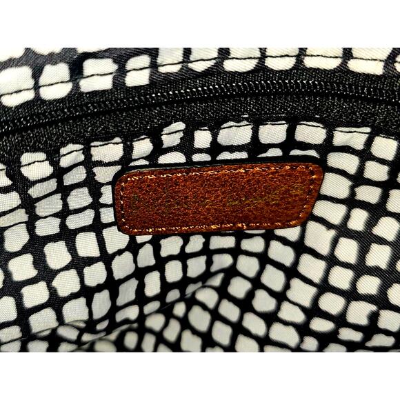 Moda Luxe Crossbody55 - Picture 7 of 15